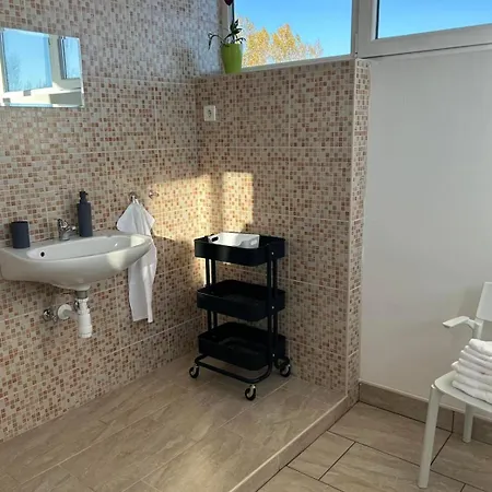 Vandrerhjem Acel Budget With Free Truck Parking